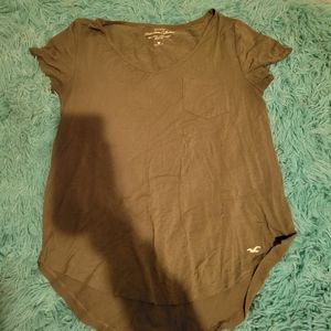 Hollister tee